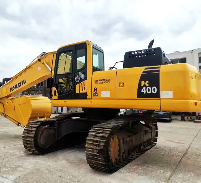 Komatsu PC400