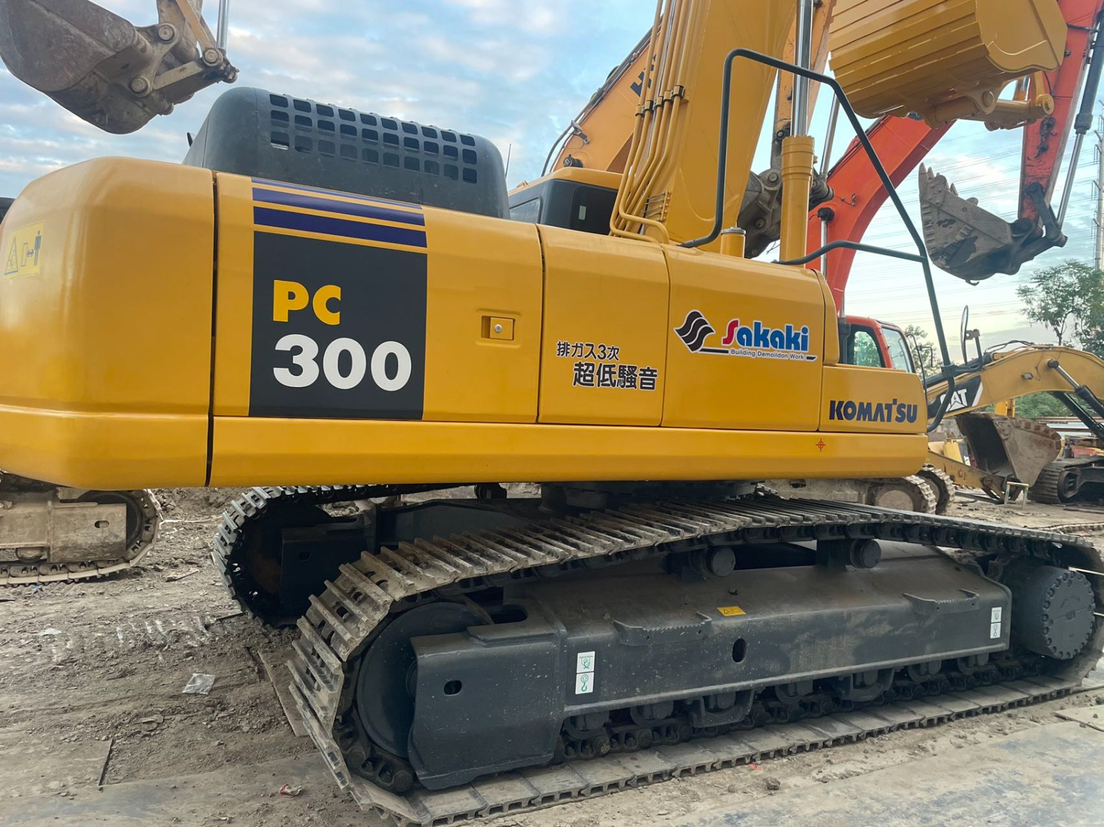 Komatsu PC300
